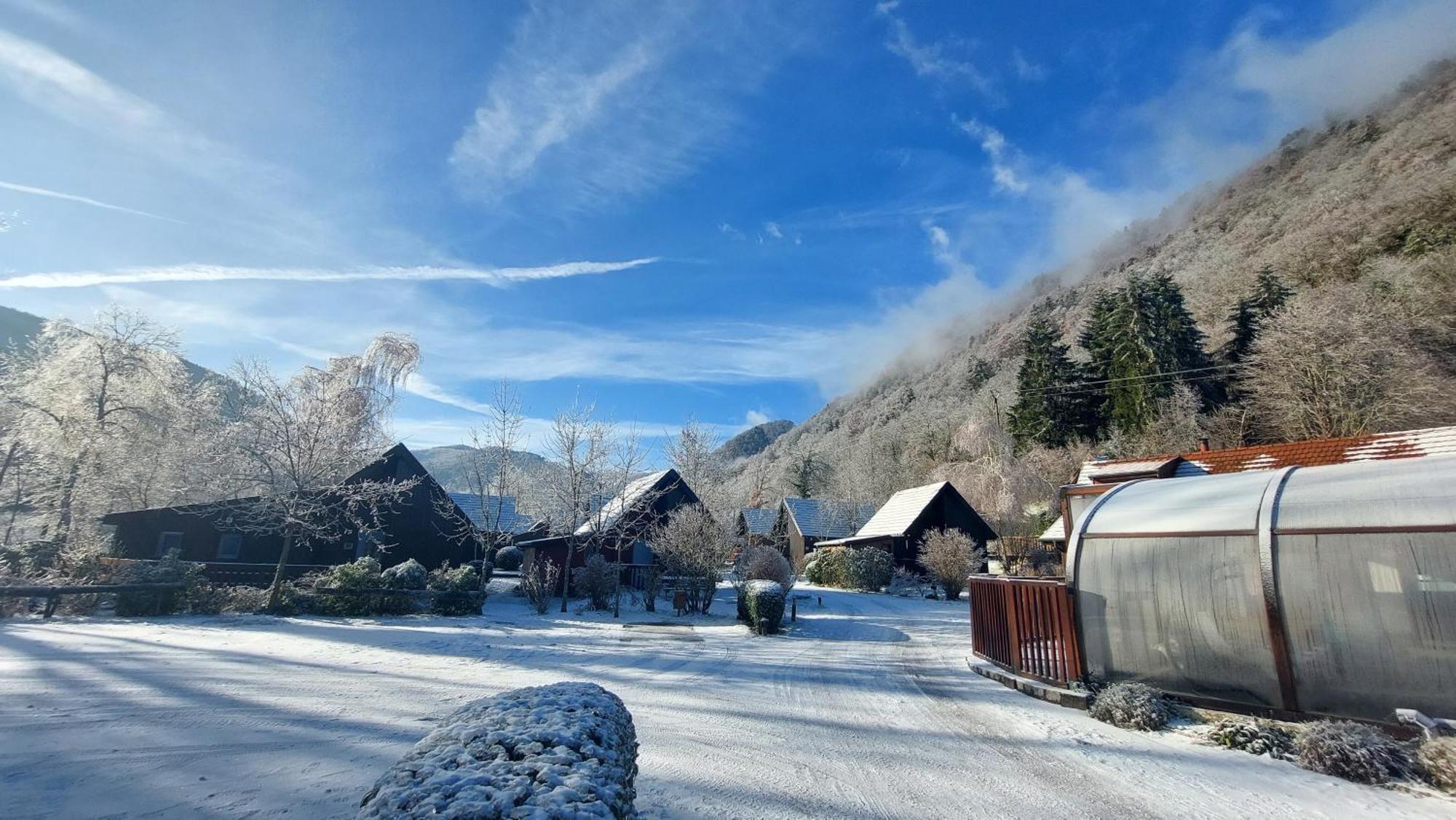 Chalets De La Wormsa メッツェラル エクステリア 写真